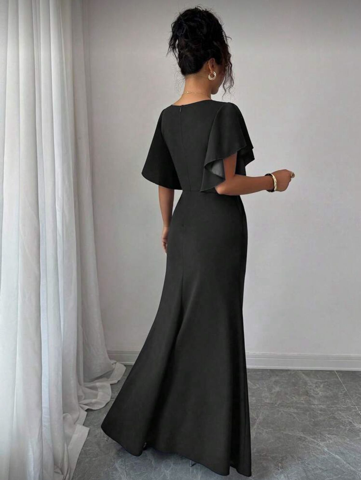 Black V Neck Ruffled Dress (Talla XL) thumbnail