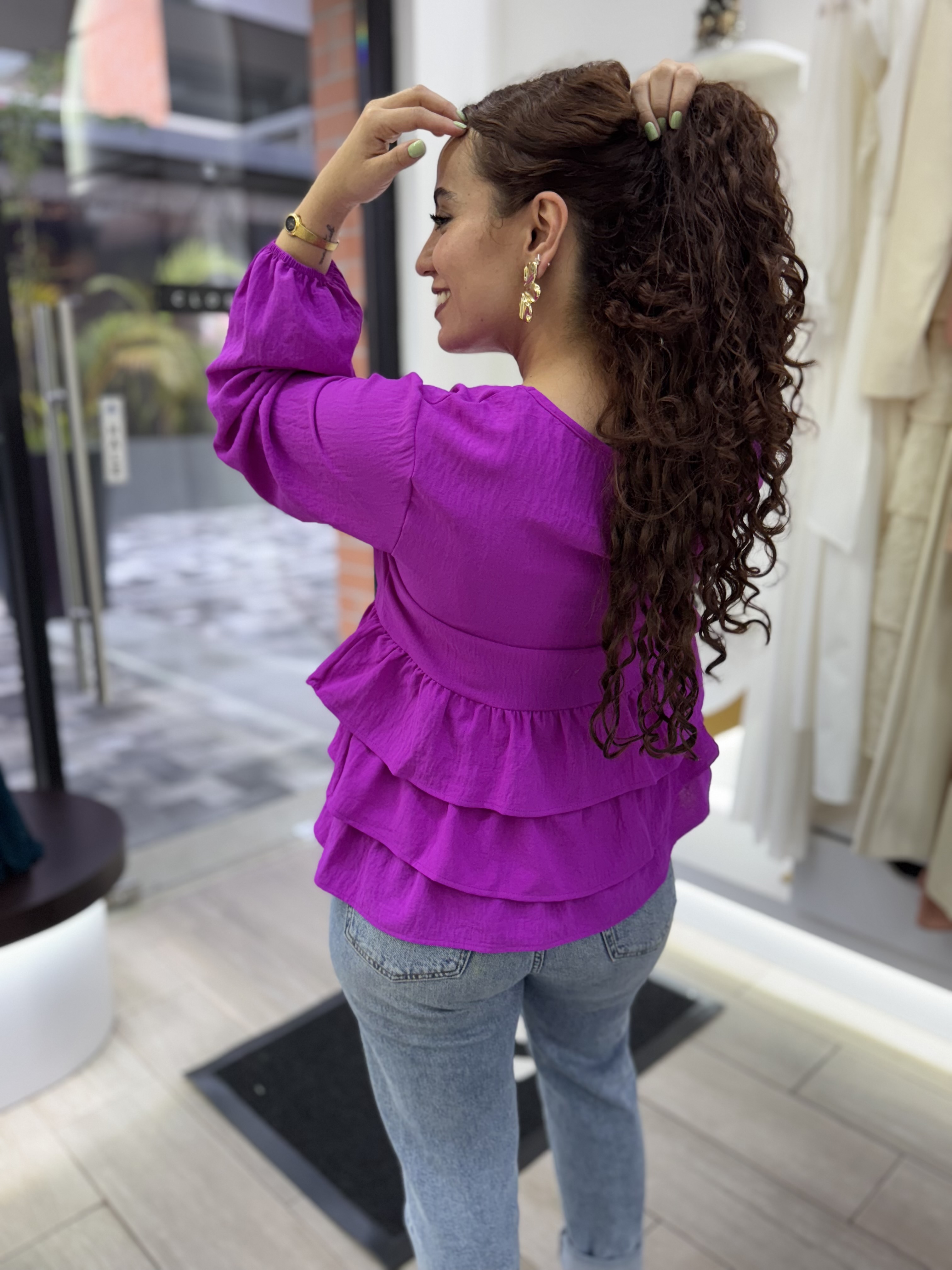 Magenta Ruffle Blouse (Talla S) thumbnail