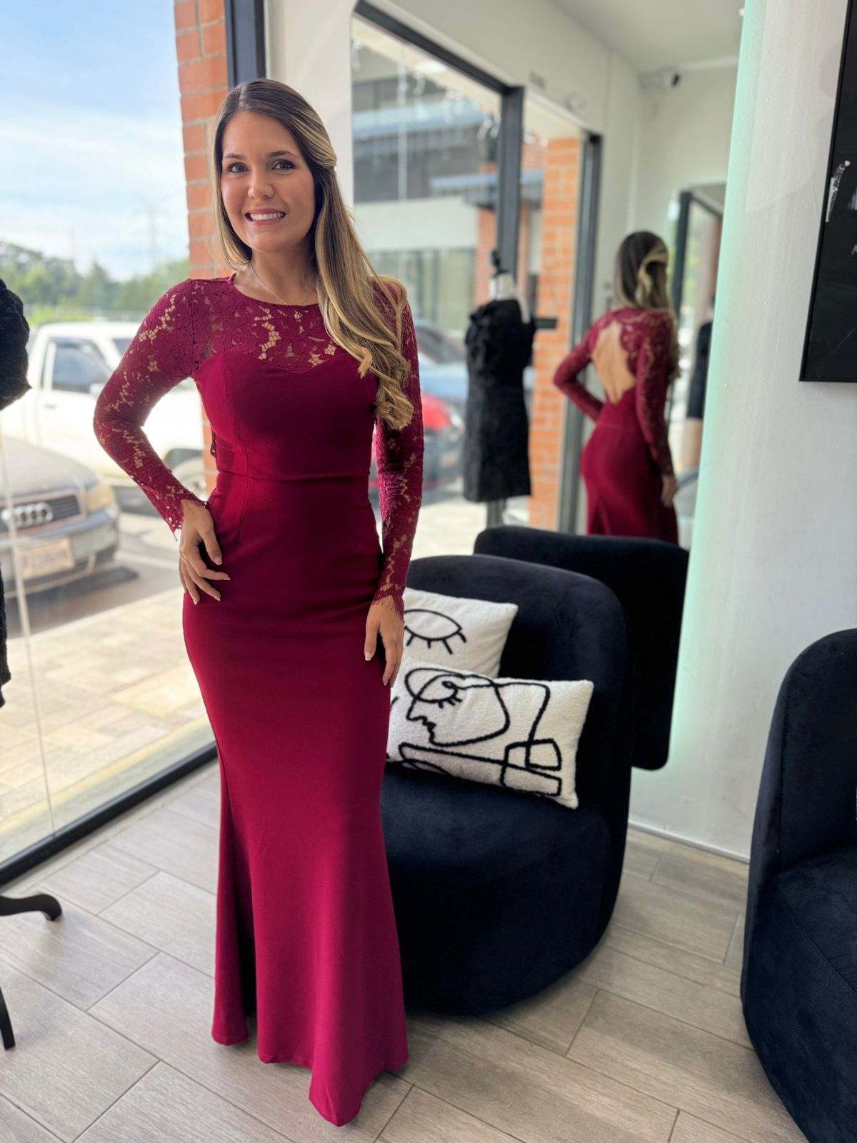 Wine Open Back Maxi Dress (Talla M)