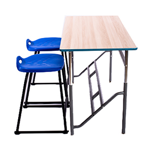 שולחן עמידה זוגי – פלטה MDF 18 מ”מ, דופן PU צבע תכלת, עם FOOT REST