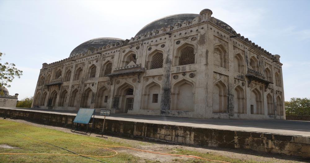 India, Karnataka, Gulbarga(Kalaburagi) - Mausoleum of Firoz Shah