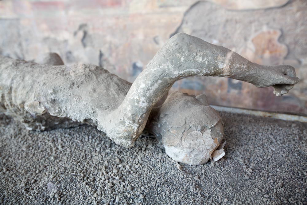Italy, Pompeii, Macellum (public market), Plaster casts of victims