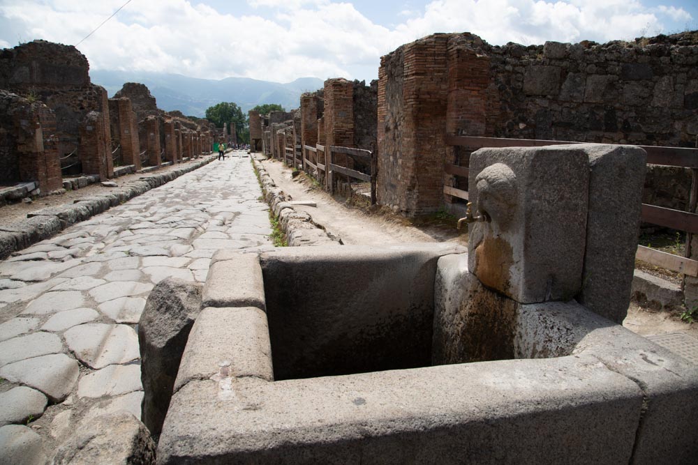 Italy, Pompeii, Decorated public fountain in the Roman street