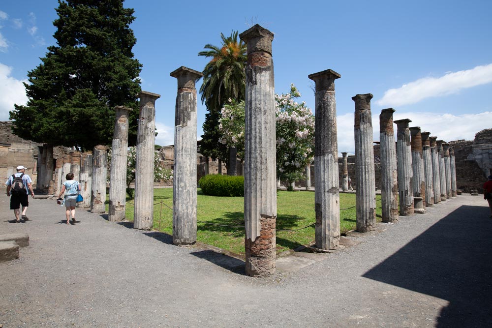 Italy, Pompeii, House of the Gilded Cupids, view of the garden with the Portico of the  Peristyle2