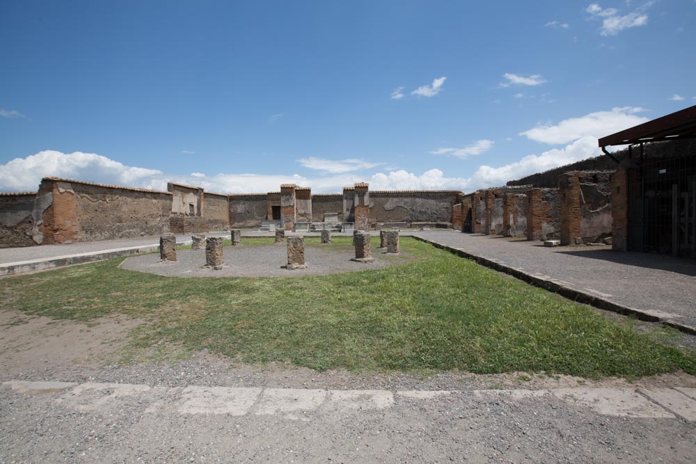Italy, Pompeii, Macellum (public market), Sacred area in the market