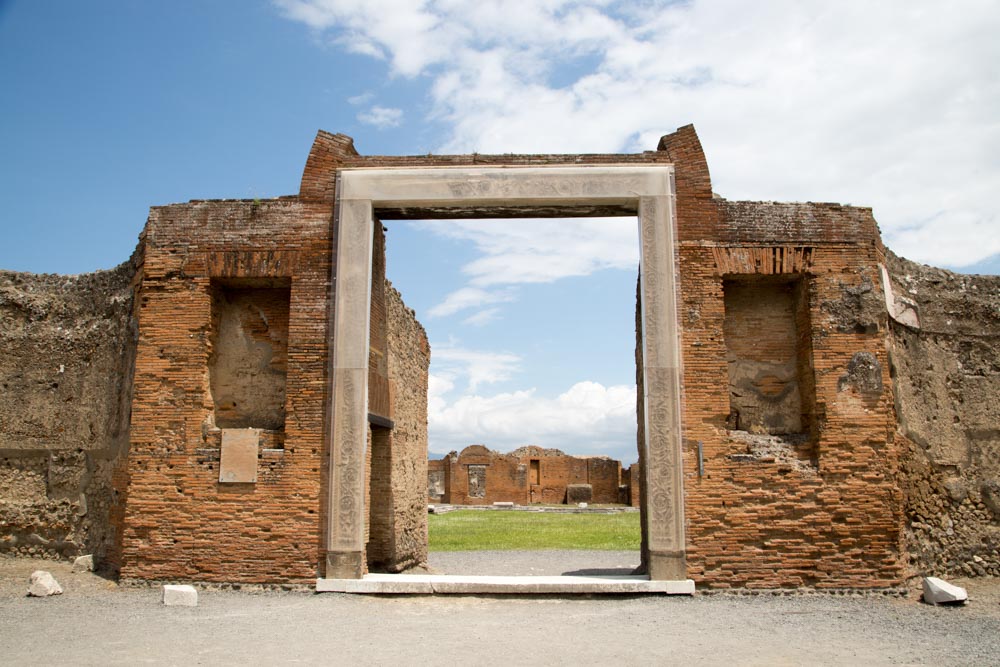 Italy, Pompeii, Roman Forum, Gate of the building of Eumachia