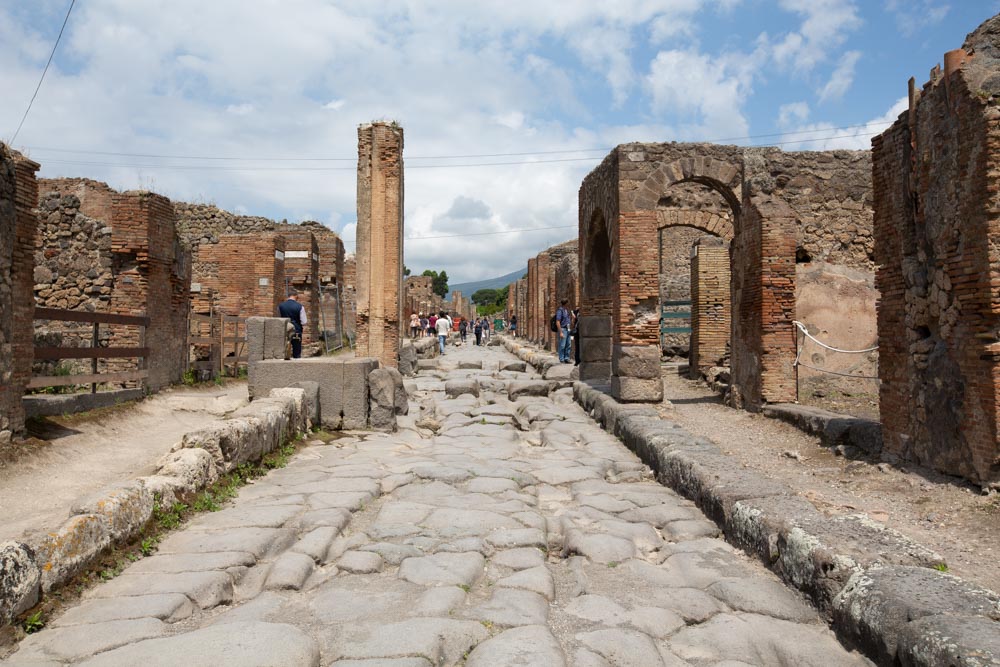 Italy, Pompeii, Roman streets