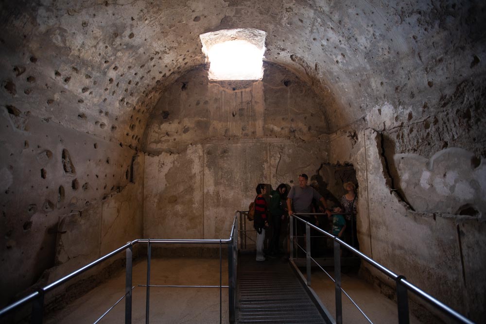 Italy, Pompeii, Stabian Baths, room with pools and baths4