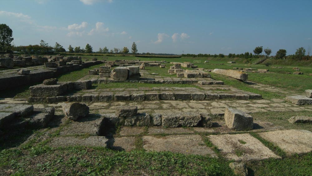 Italy, Metapontum - Temple B - Apollo
