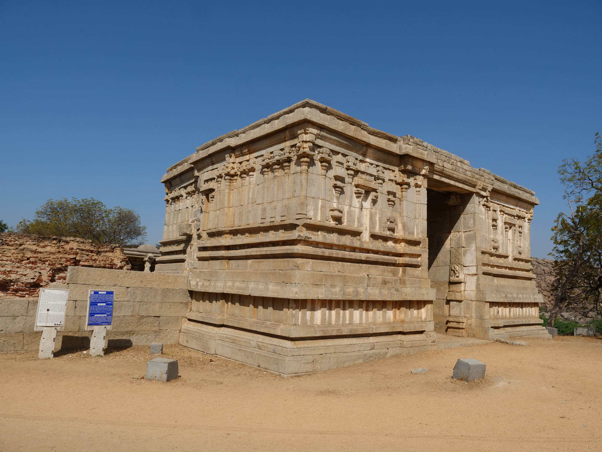 India, Karnataka, Hampi - Varaha temple