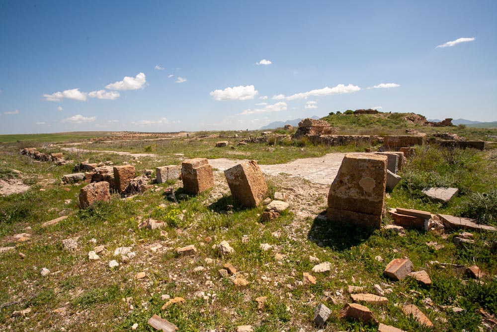 Tunisia, Thuburbo Majus - Temple (East)