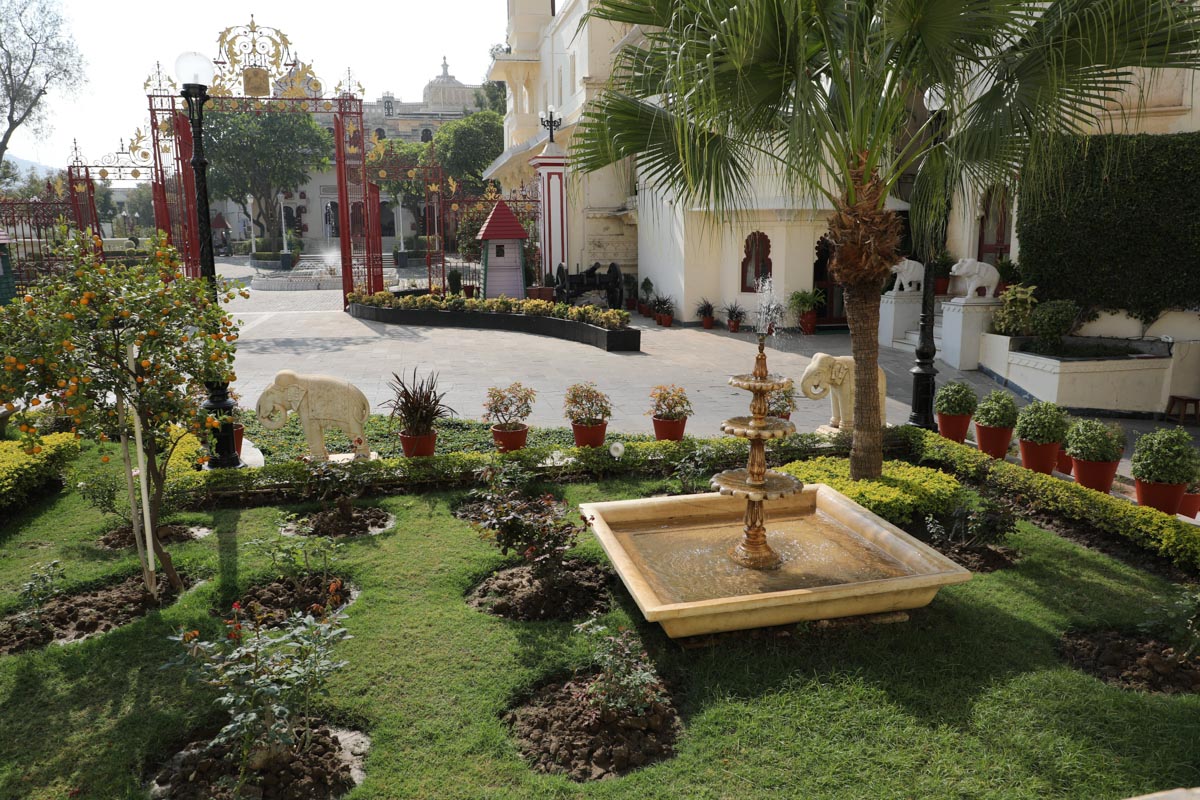 India, Rajasthan, Udaipur - City Palace - Gardens