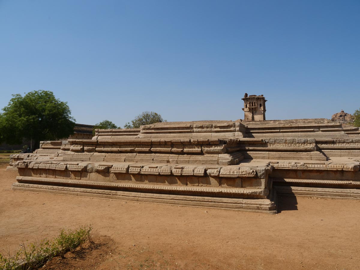 India, Karnataka, Hampi - Queen's palace basemant