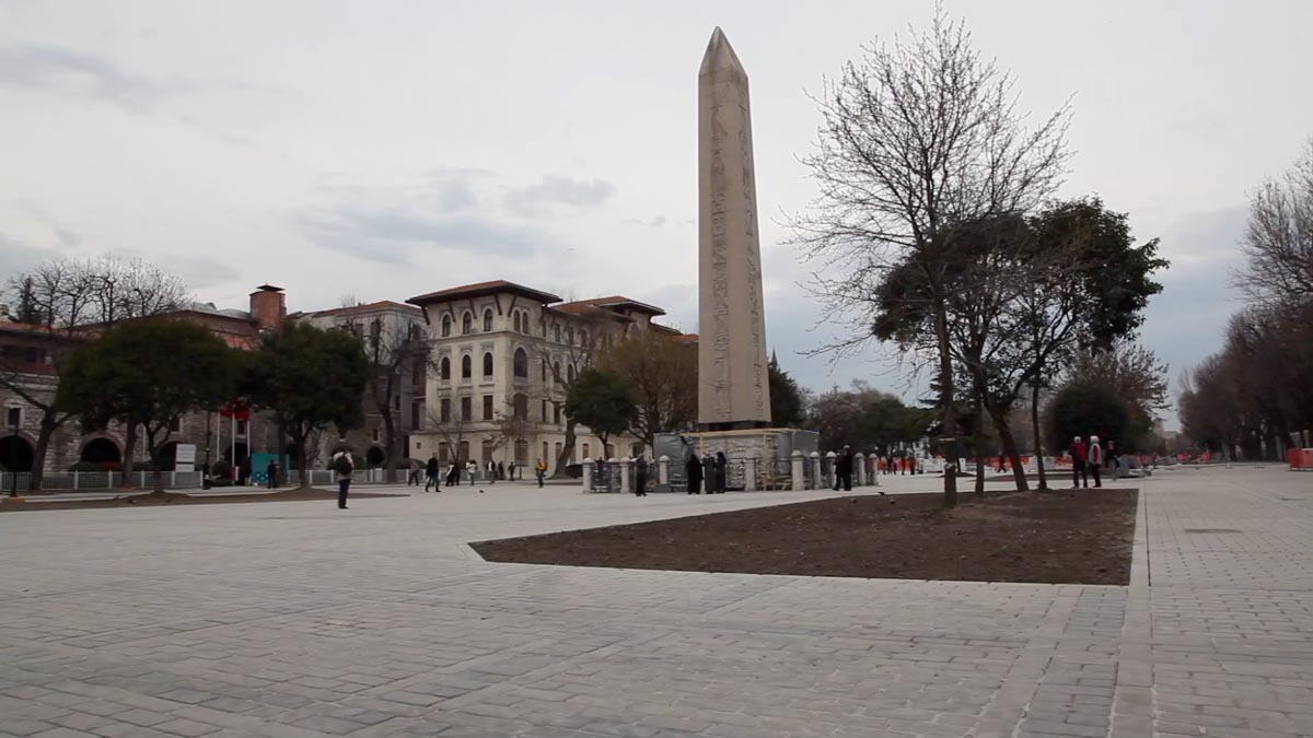 Turkey, Istanbul, Hippodrome of Constantinople Obelisk (Tuthmosis III)