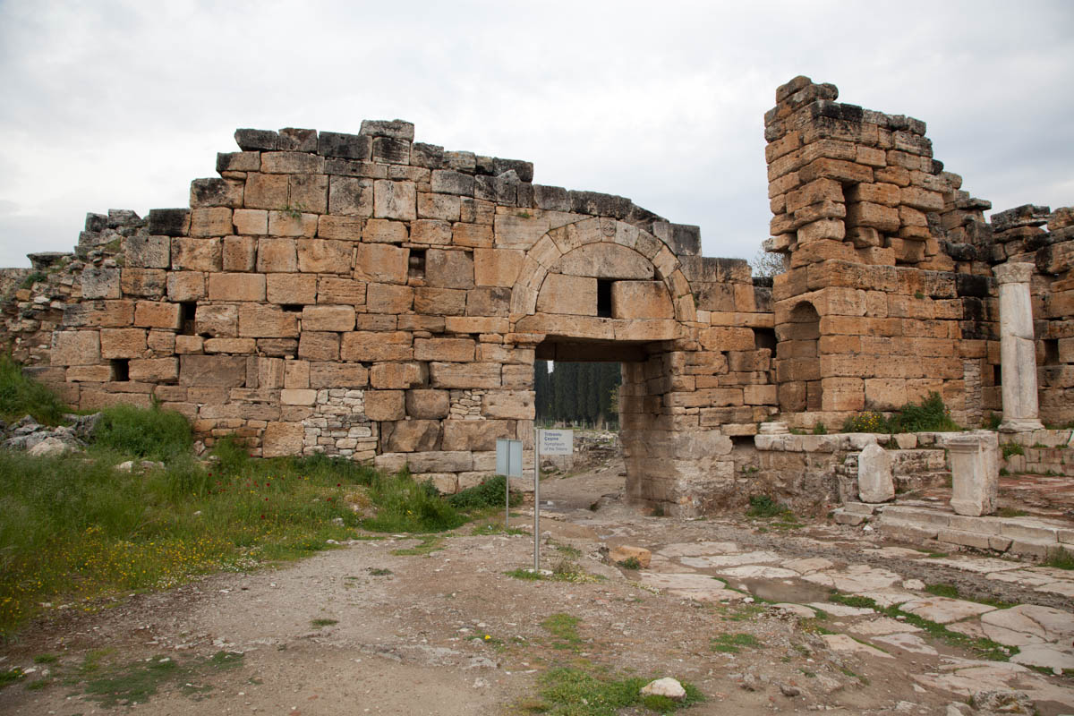 Turkey, Denizli, Pamukkale (Hierapolis) - Byzantine Gate