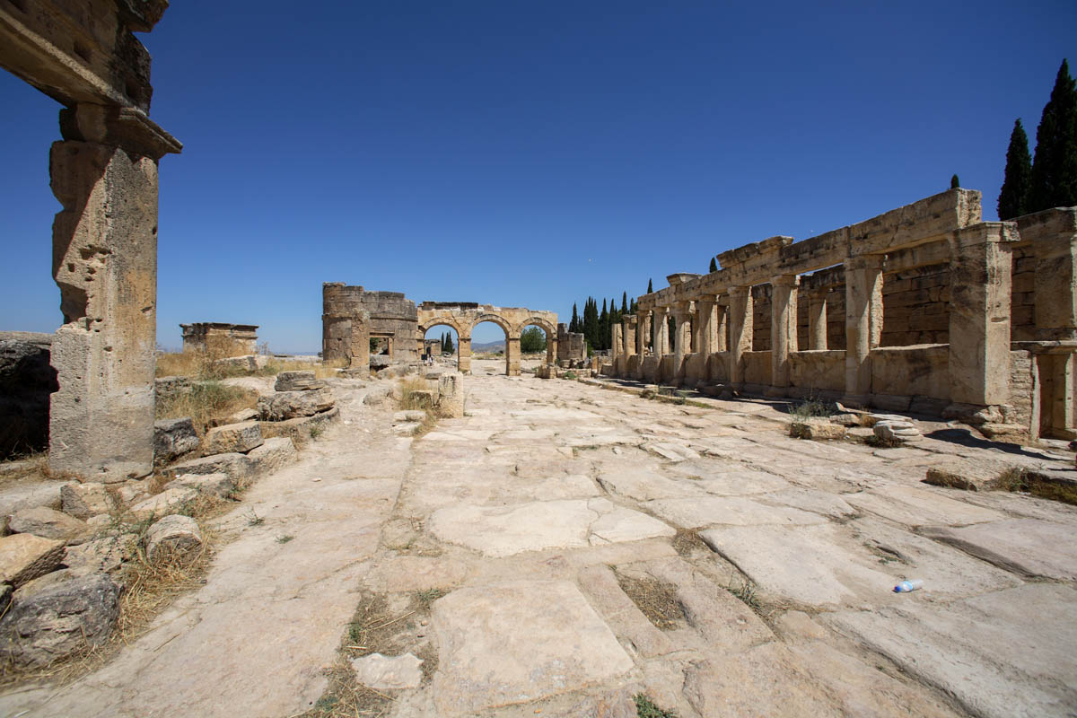 Turkey, Denizli, Pamukkale (Hierapolis) - Cardo Maximus