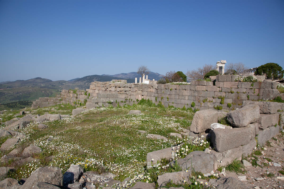 Turkey, Izmir, Pergamon - Library