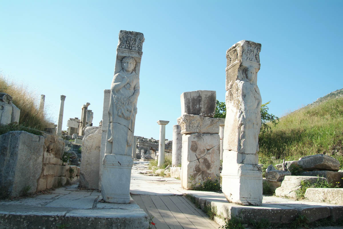 Turkey, Izmir, Ephesus, Heracles gate