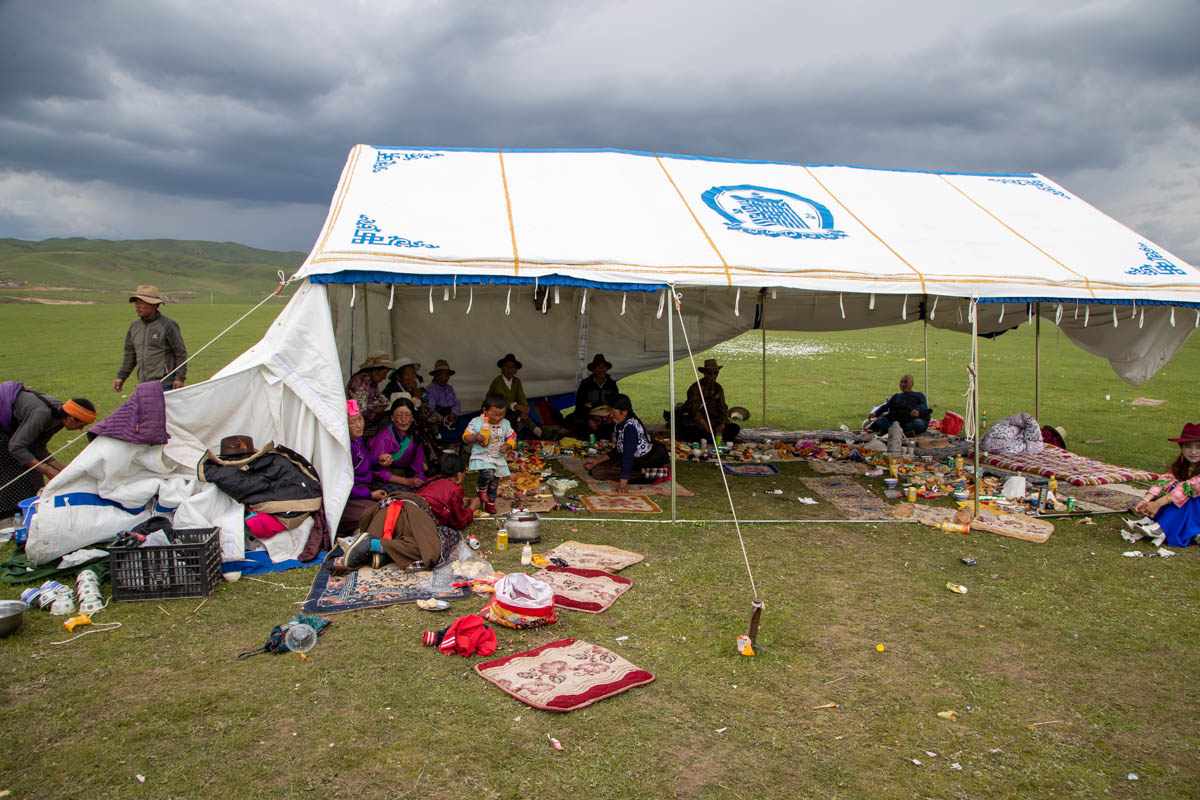 Tibet, Tibetian tribes seasonal ceremony