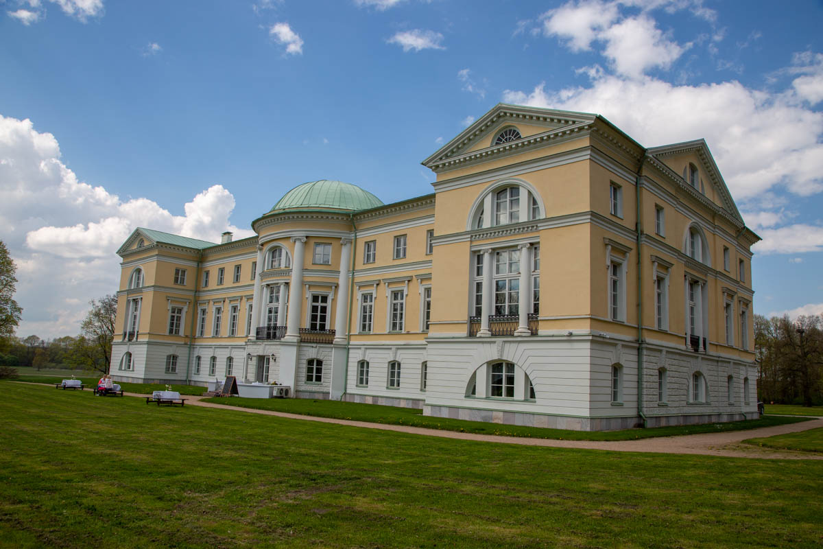 Latvia, Mezotne Palace - Facade - Neoclassical