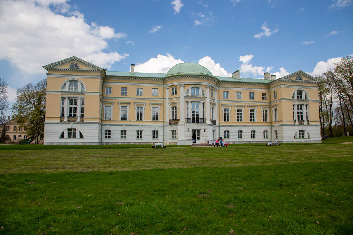 Latvia, Mezotne Palace - Neoclassical