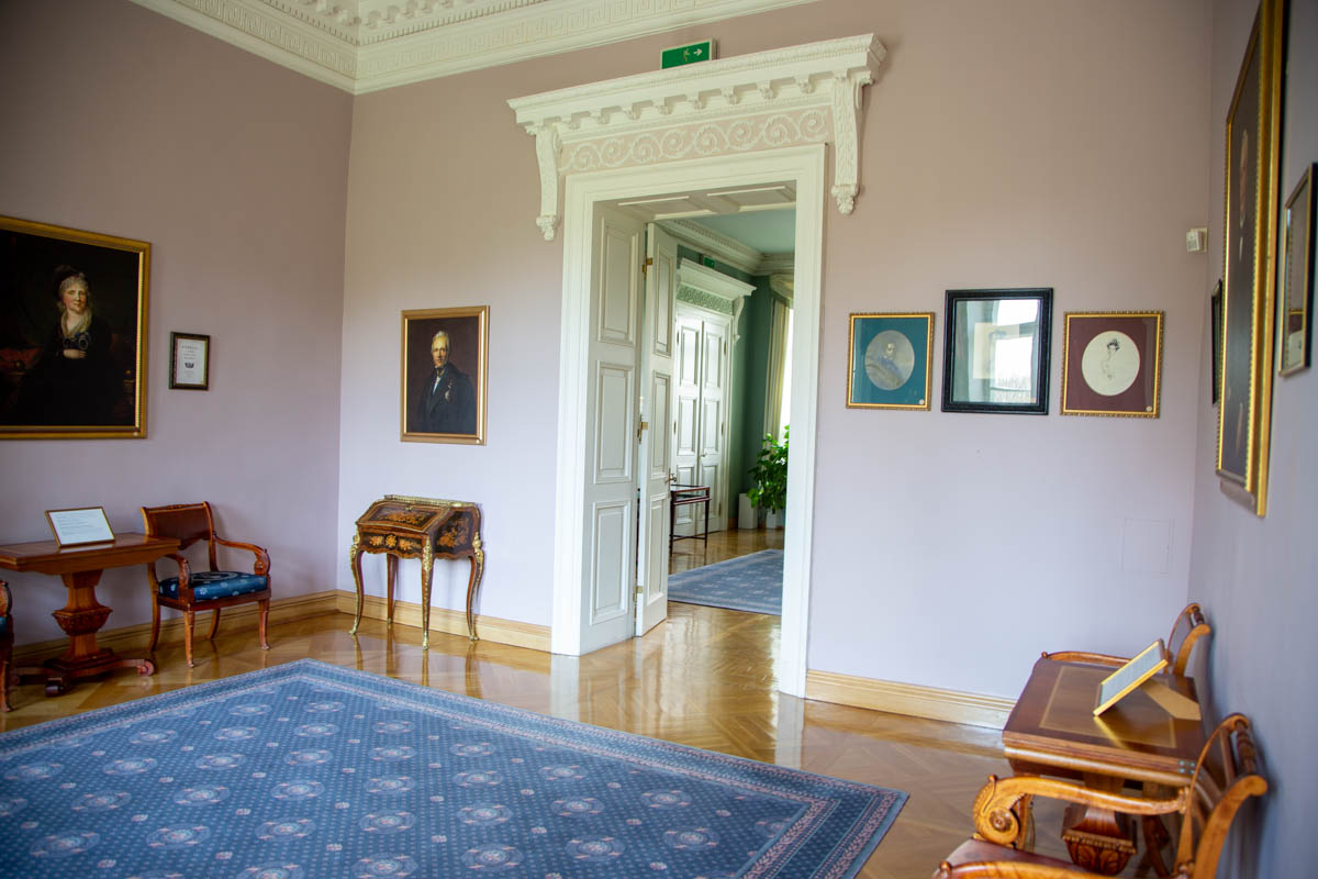 Latvia, Mezotne Palace - Reception - Neoclassical