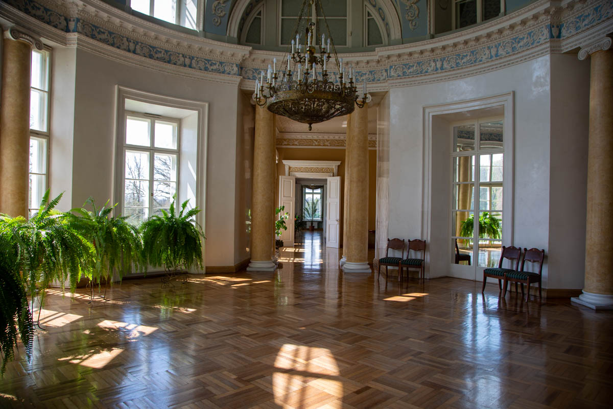 Latvia, Mezotne Palace - Semi Rotunda - Neoclassical