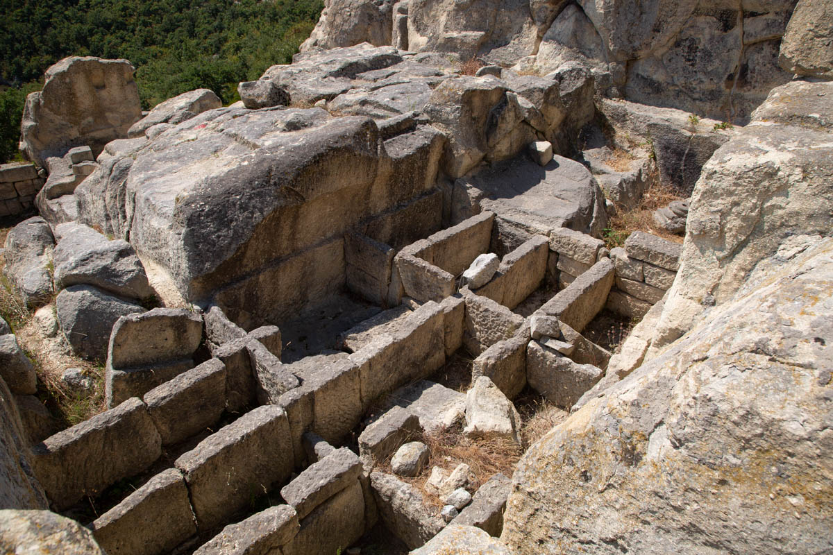 Bulgaria, Thracian city Perperikon - Tombs of the Rulers