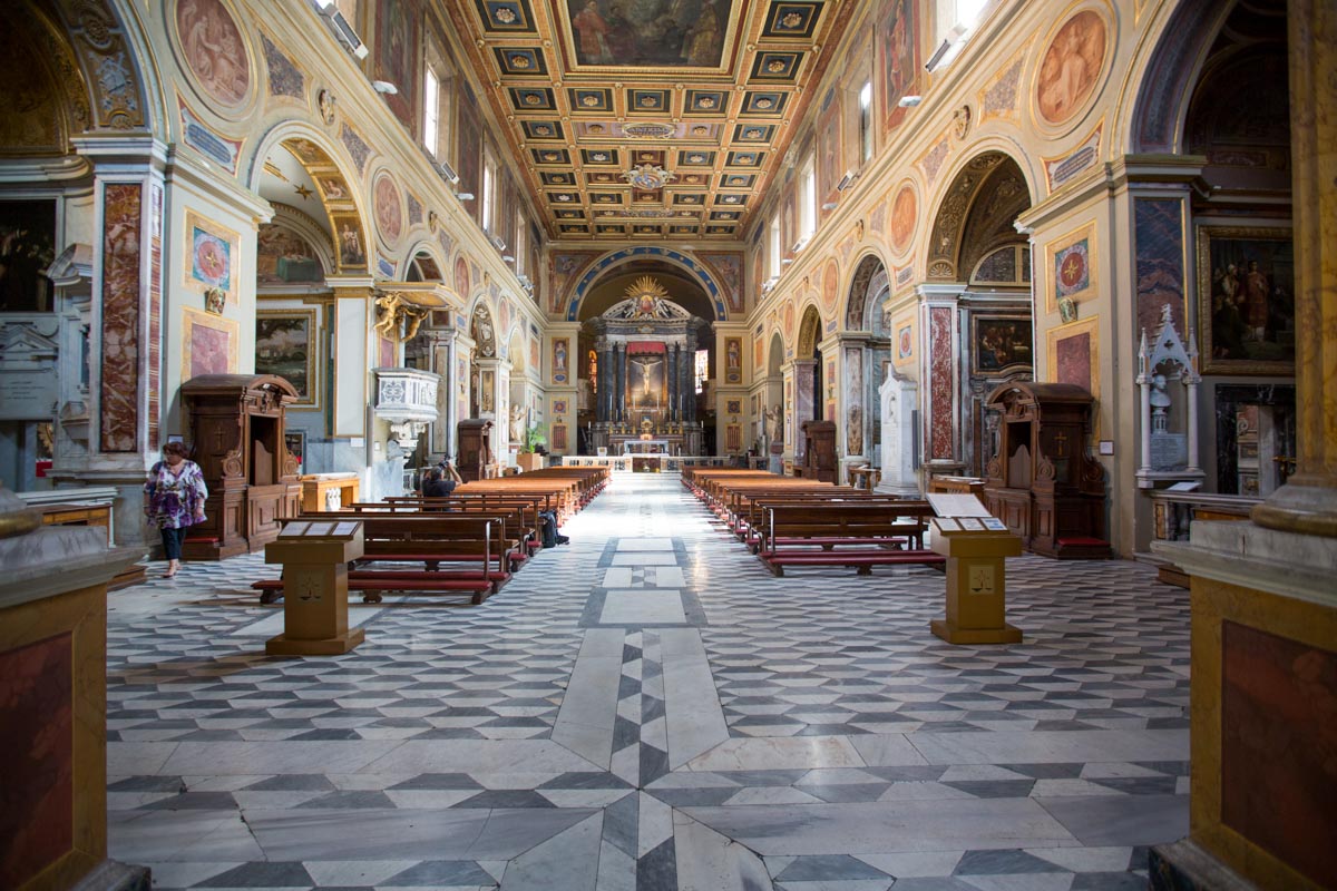 Italy, Rome - Basilica of Saint Lawrence in Lucina - nave