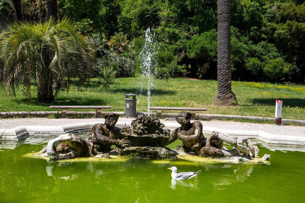 Italy, Rome, Botanical gardens - fountain of Tritons 1742  Giuseppe Poddi