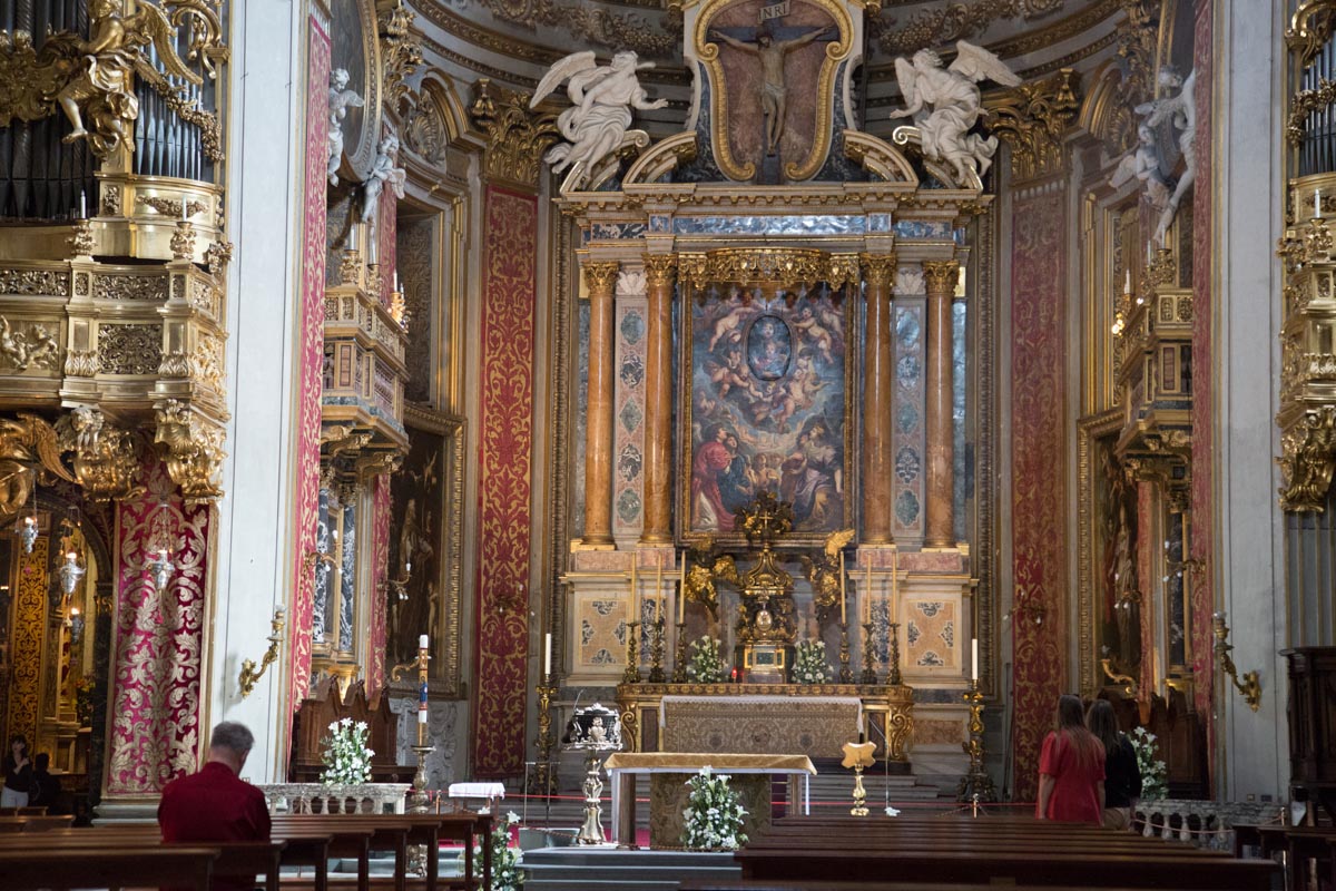 Italy, Rome, Chiesa Nuova - Santa Maria in Vallicella - high altar
