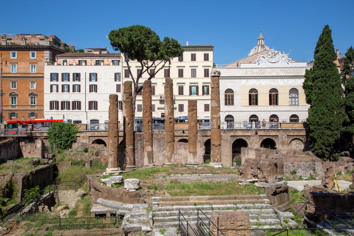 Italy, Rome, Largo Argentina sacred area - Temple of Fortuna