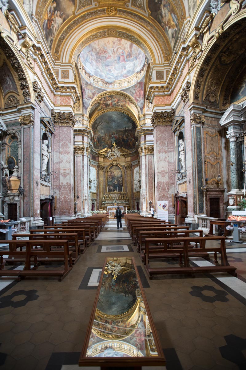 Italy, Rome, Santa Maria Maddalena - nave