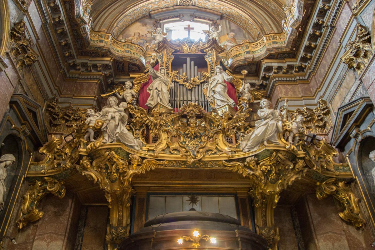 Italy, Rome, Santa Maria Maddalena - organ