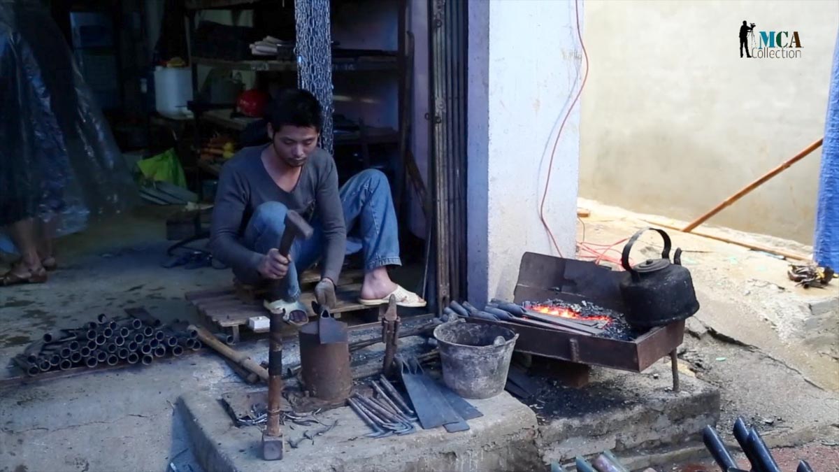 Vietnam, Sapa - blacksmithing
