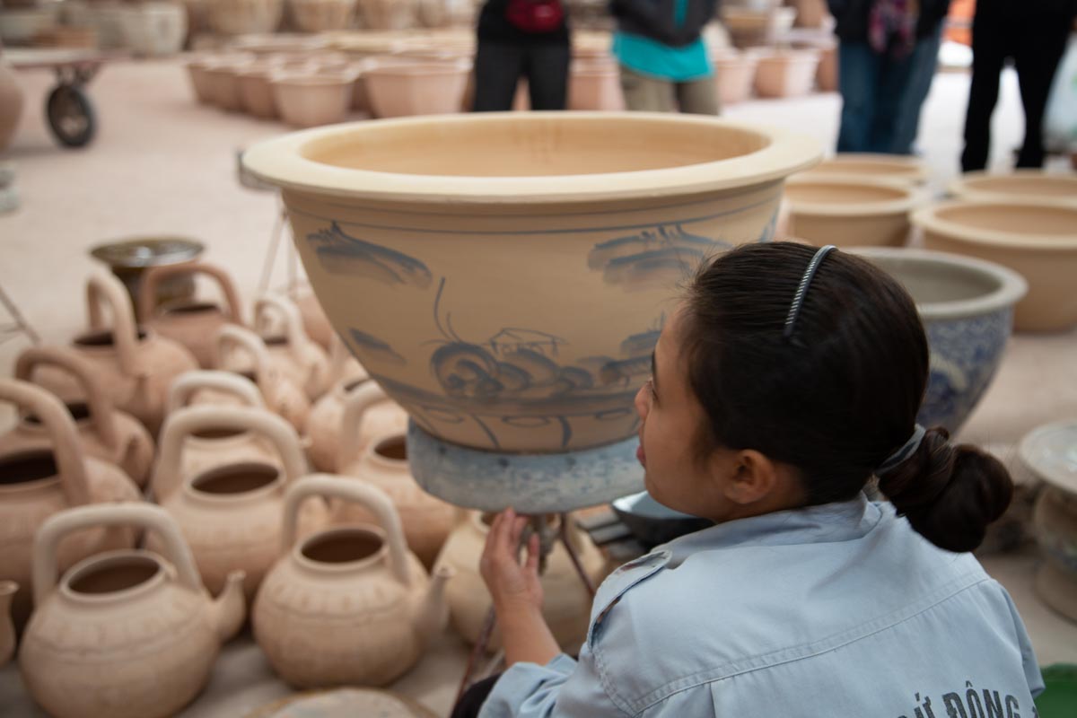 Vietnam, traditional work - Dinnerware decoration