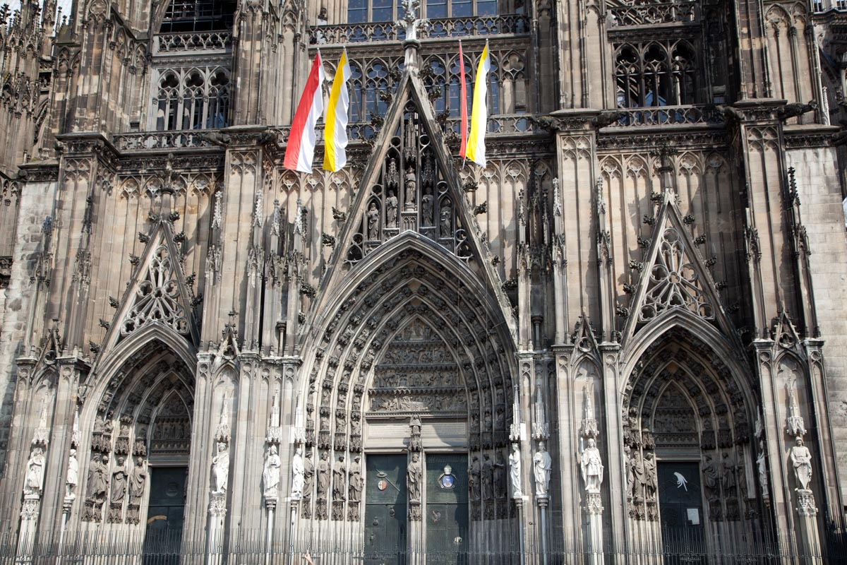 Cologne, Cathedral - Portal (South)