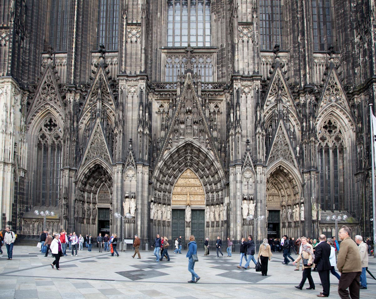Cologne, Cathedral - Portal (West)