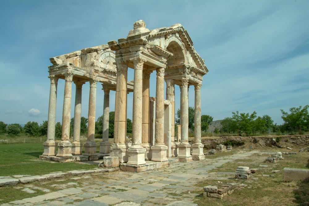 Tetrapylon