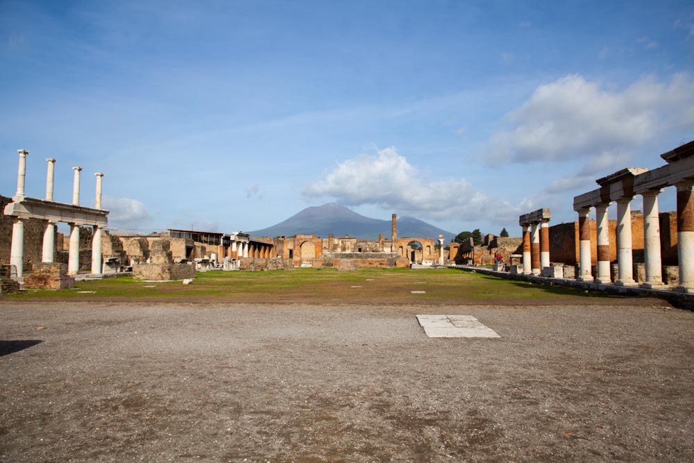 Italy, Pompeii the buried city