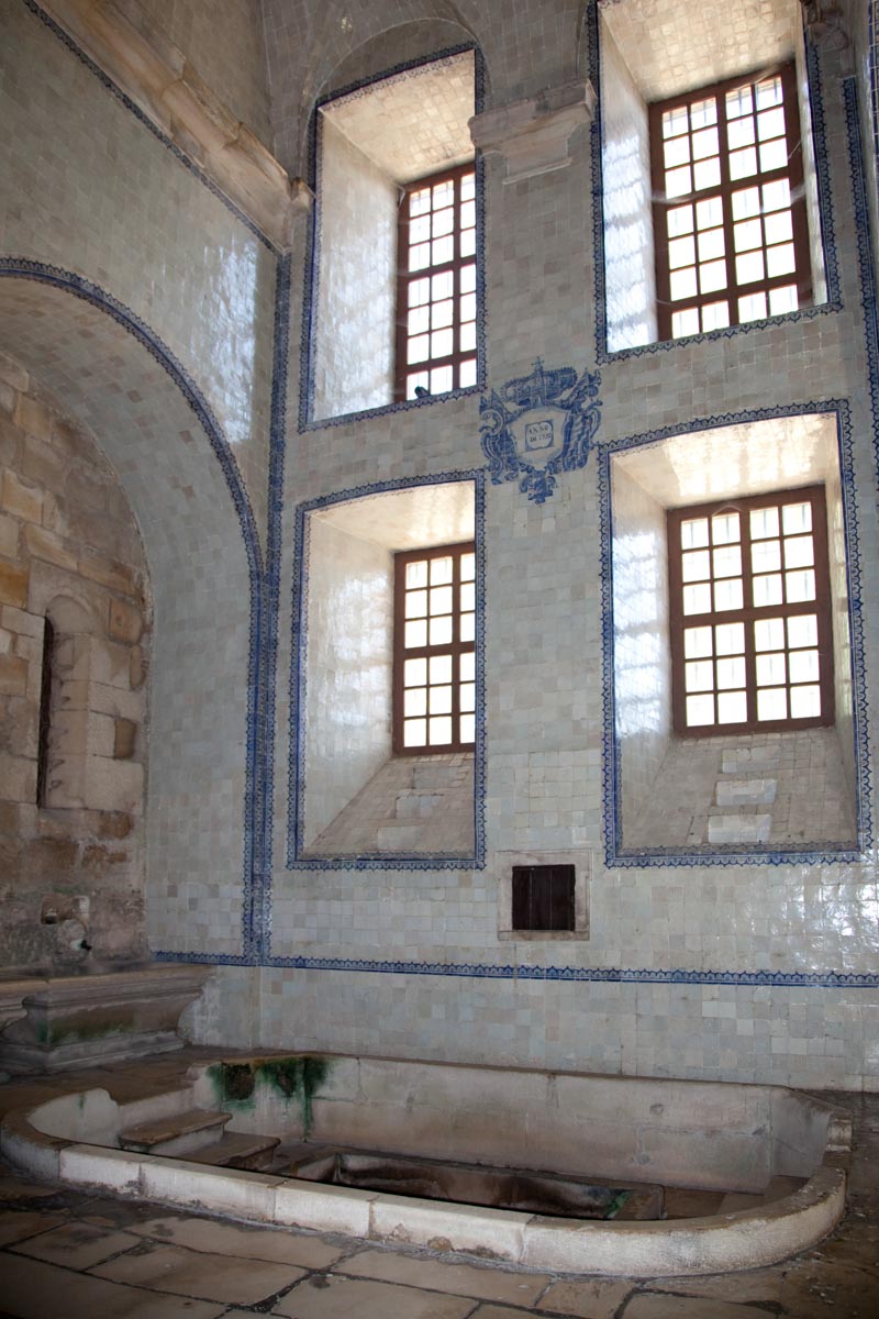 Portugal,  Alcobaca Monastery - Kitchen