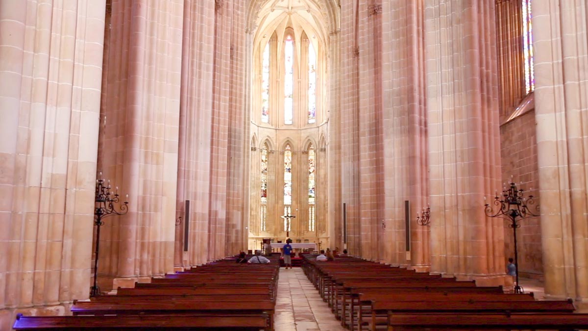 Portugal,  Batalha Monastery - Nave