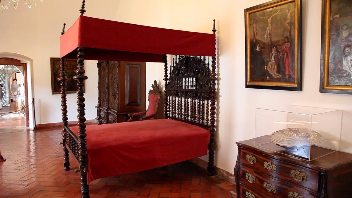 Portugal,  Sintra National Palace - Chamber of Guests