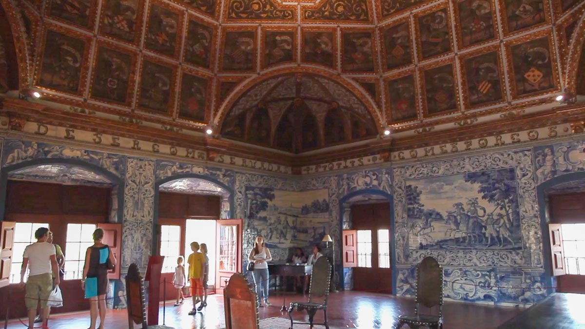 Portugal,  Sintra National Palace - Coat-of-Arms room