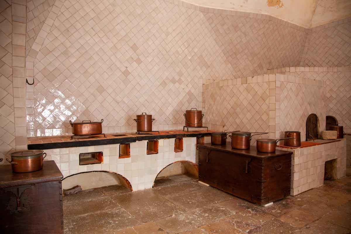 Portugal,  Sintra National Palace - Kitchen