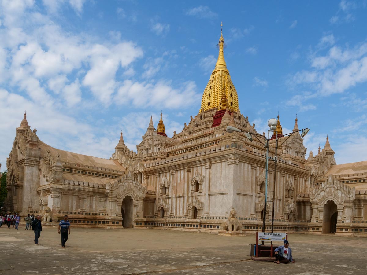 Myanmar, Bagan - Ananda Temple