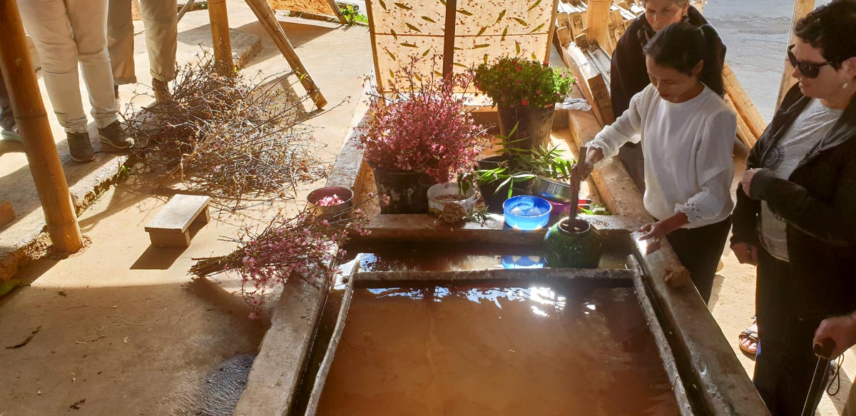 Myanmar, Pindaya - traditional - Shan paper production