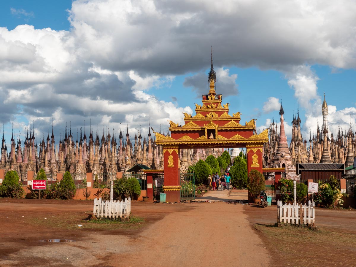 Myanmar, Taunggyi - Kakku Pagoda complex