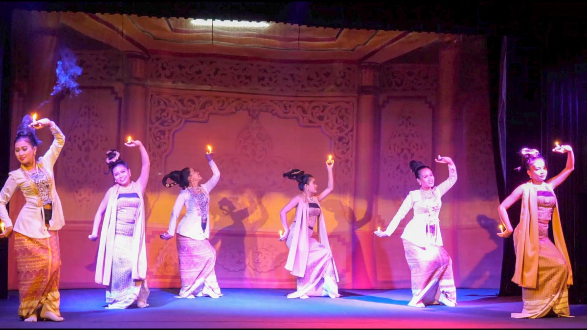 Myanmar, traditional - Burmese Folkl dance - (Semikheik) candle light dance