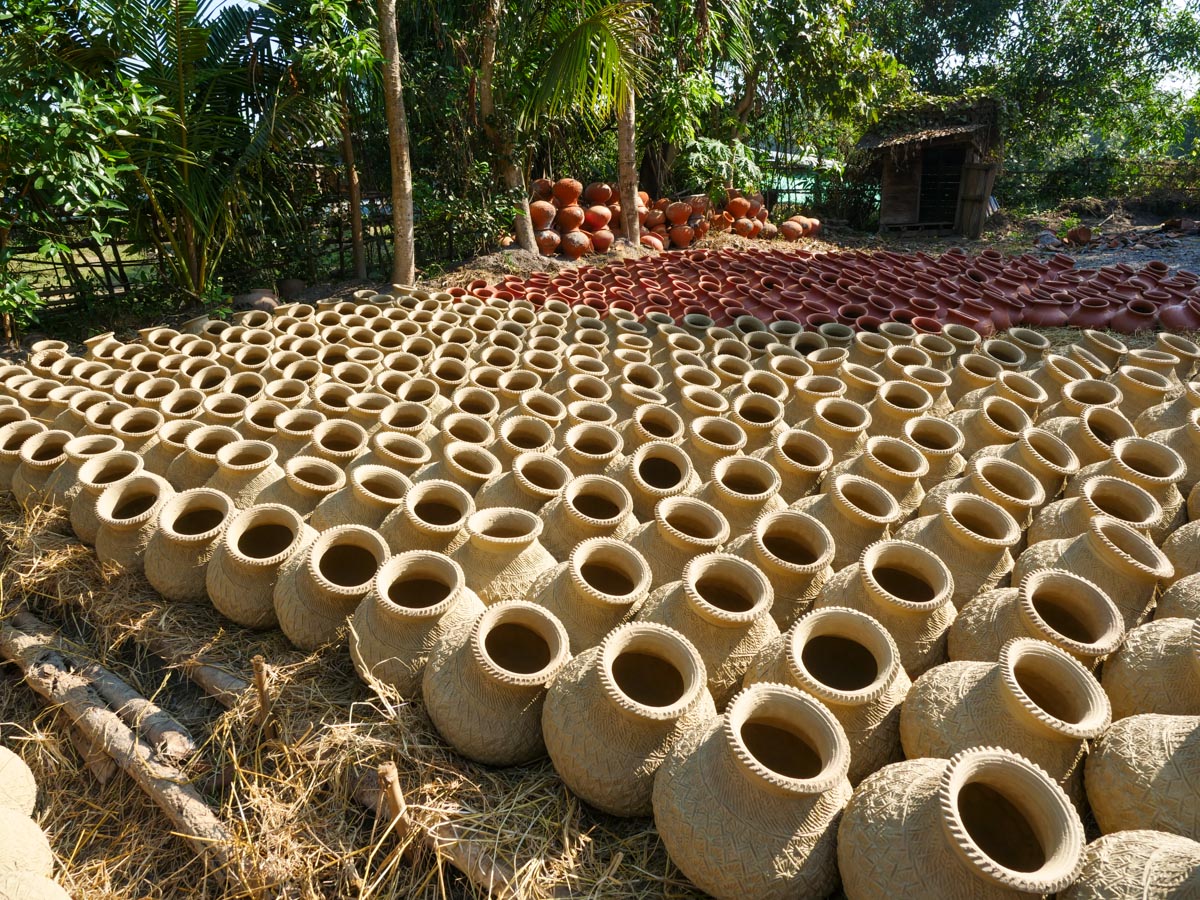 Myanmar, traditional - Ceramic factory creating tableware